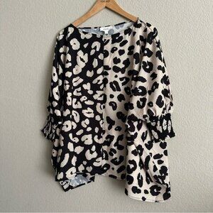 Oddy leopard print  jagged hem ruched dolman sleeves size small blouse